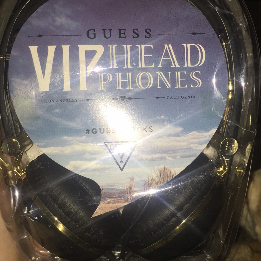 Guess VIP Headphones   OBO